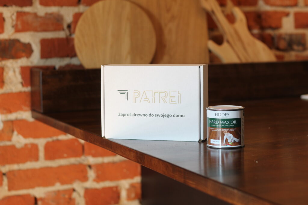 Zestaw do konserwacji i olejowania mebli drewnianych z olejem